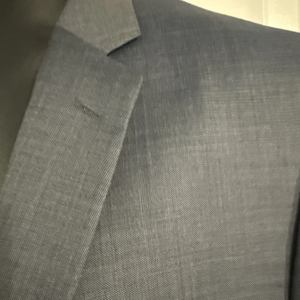 Jos A Bank Traveler Blazer Mens 44R 100% Wool‎ Slim Fit Travel Blue Woven Jacket
